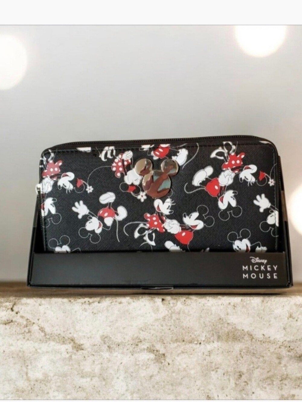 Disney Mickey Mouse and Minnie Mouse Black zip around Wallet